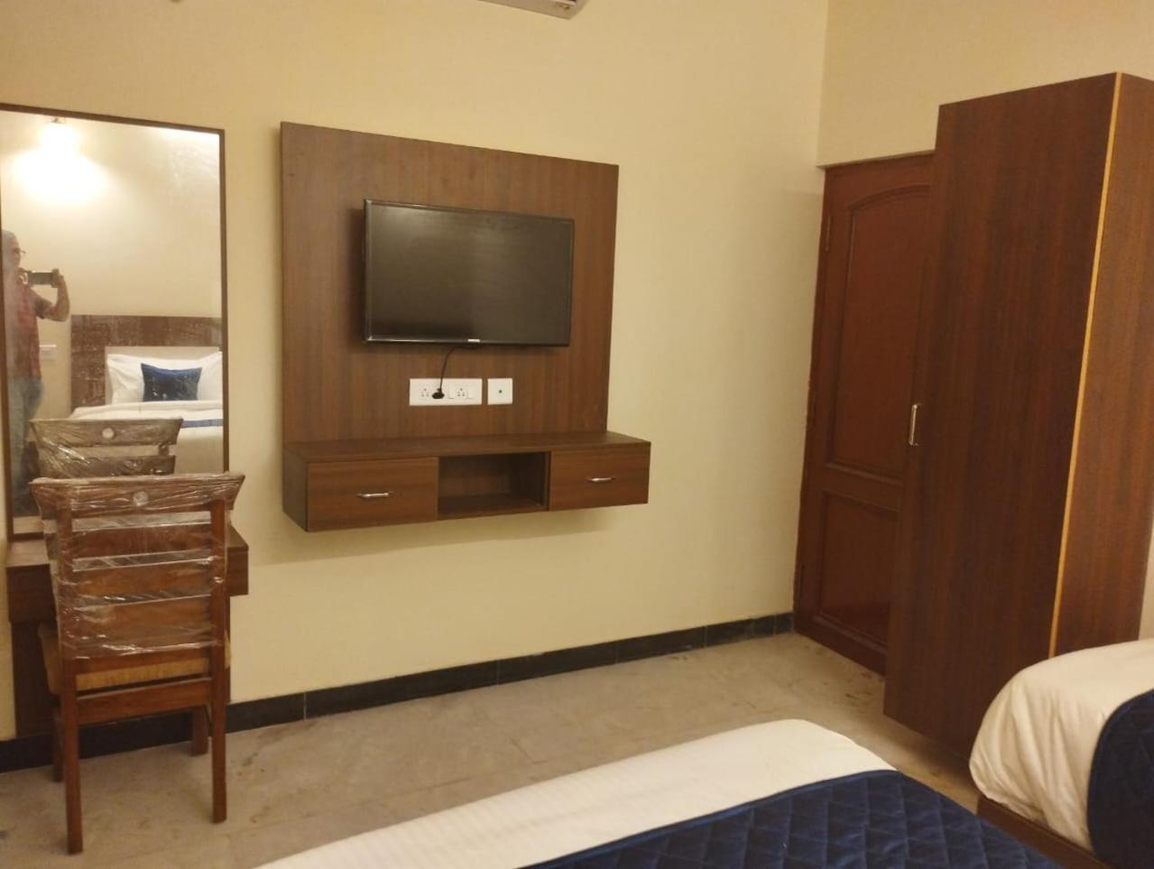 A.R Residency Hotell Chennai Eksteriør bilde